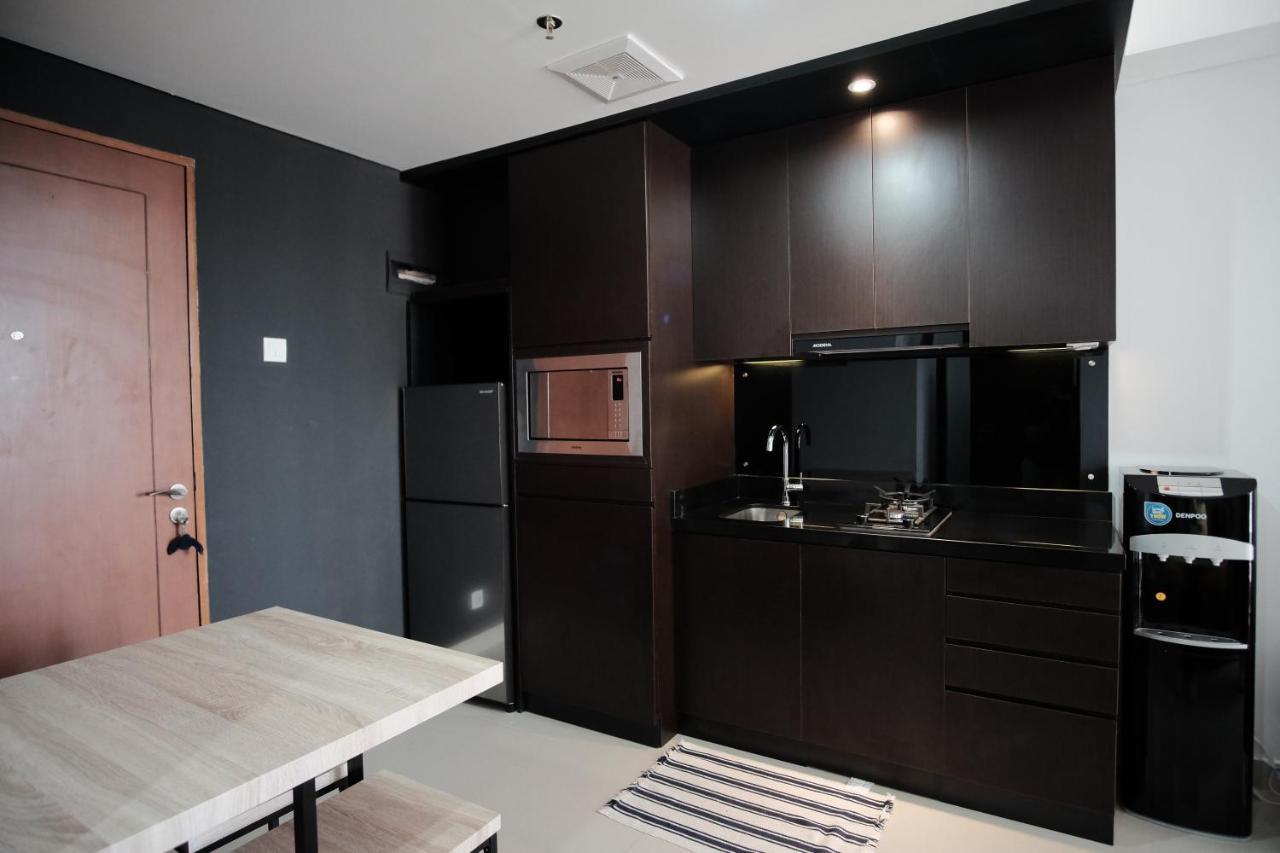 2 Bedrooms - Royal Olive Apartment - Pejaten South Of Cakarta Dış mekan fotoğraf